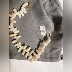 Cream Beaded Necklace with Gold Clasp